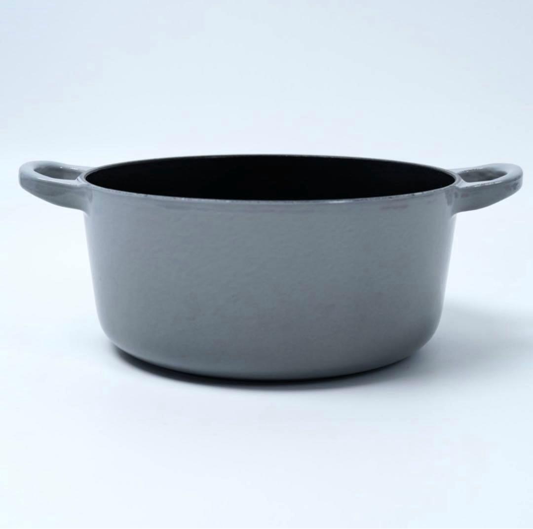 美品】LE CREUSET ココット ロンド ミストグレー 18cm - メルカリ