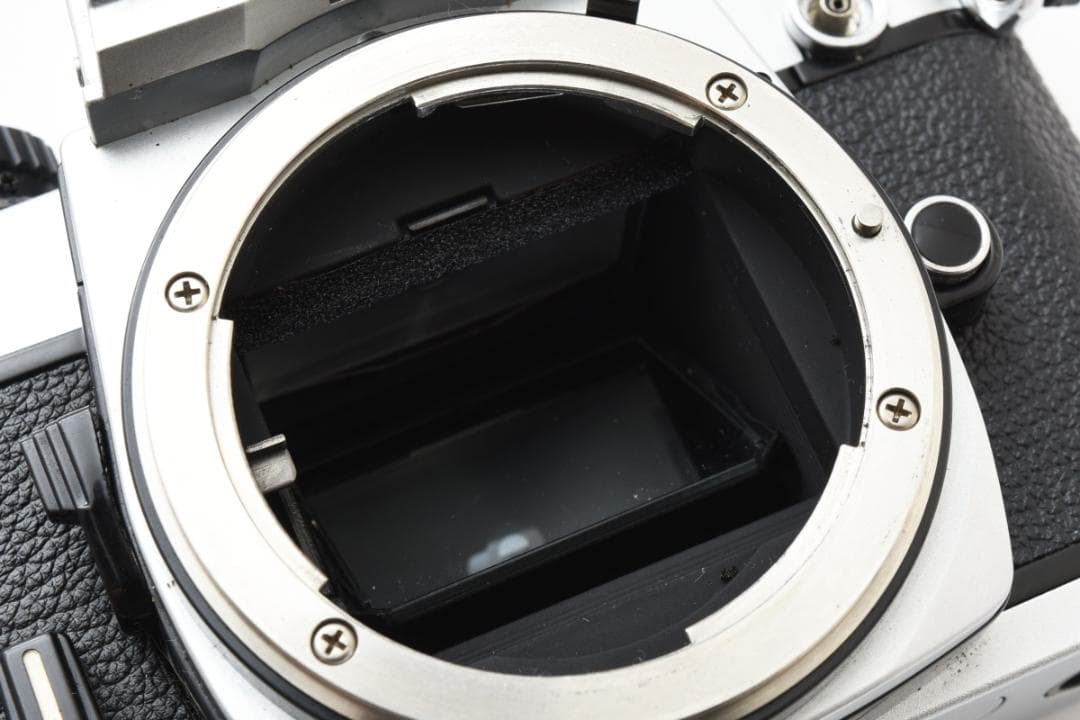 超美品 ニコン New FM2 シルバー フィルム モルト新品交換済 B479