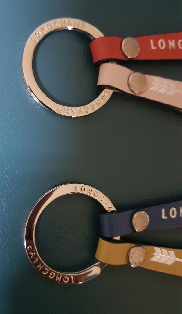 ☆ゆう様専用☆ LONGCHAMP キーリング 赤×ピンクベージュ色の方のみ1点