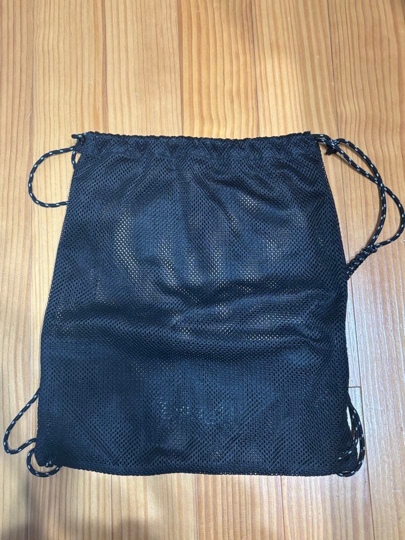 BLESS Uナップサック黒 - メルカリ