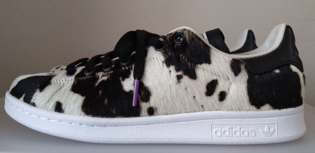 adidas スタンスミス ハラコ 牛柄【25cm】 - メルカリ