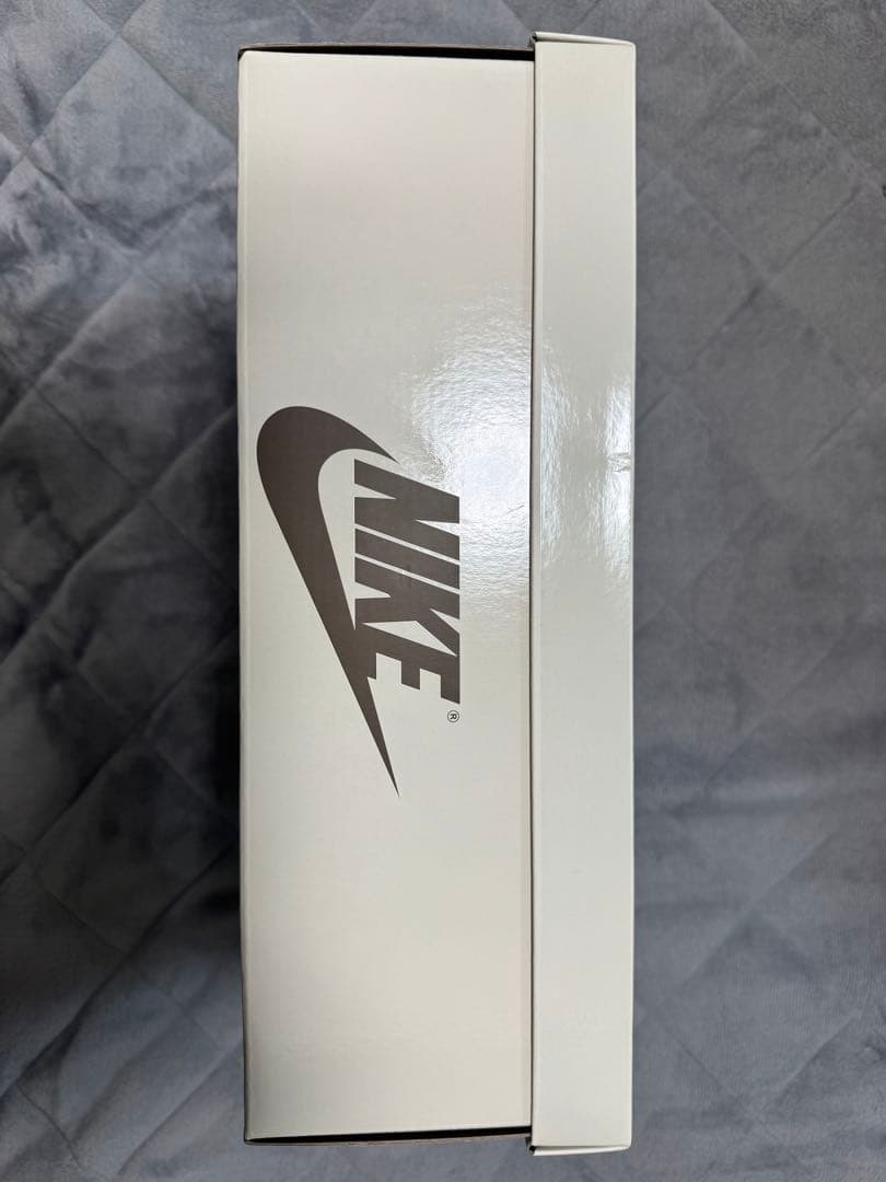 靴 Travis Scott Air Jordan 1 \"Canary\"