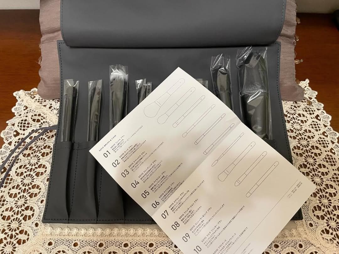 SOYO メイクブラシ ディスカバーフルセット（10本➕ケース付き