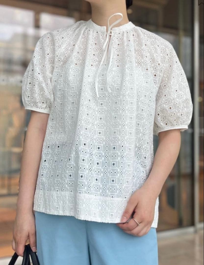 トゥモローランド ボイルスクエアエンブロイダリー パフスリーブ