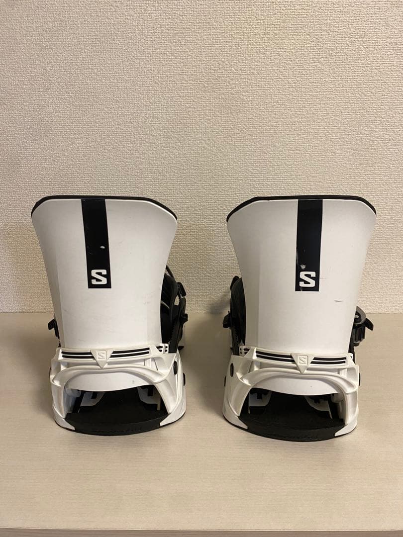 SALOMON　DISTRICT　ディストリクト　 M　白　23-24 SALOMON（サロモン） DISTRICT ディストリクト 24-25 2025