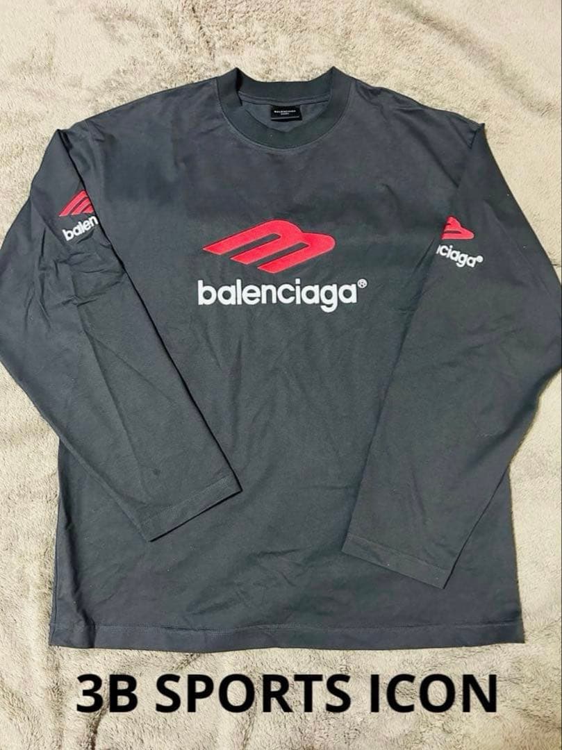 バレンシアガ　3B SPORTS ICON 長袖カットソー 3B Sports Icon oversized top in black - Balenciaga | Mytheresa