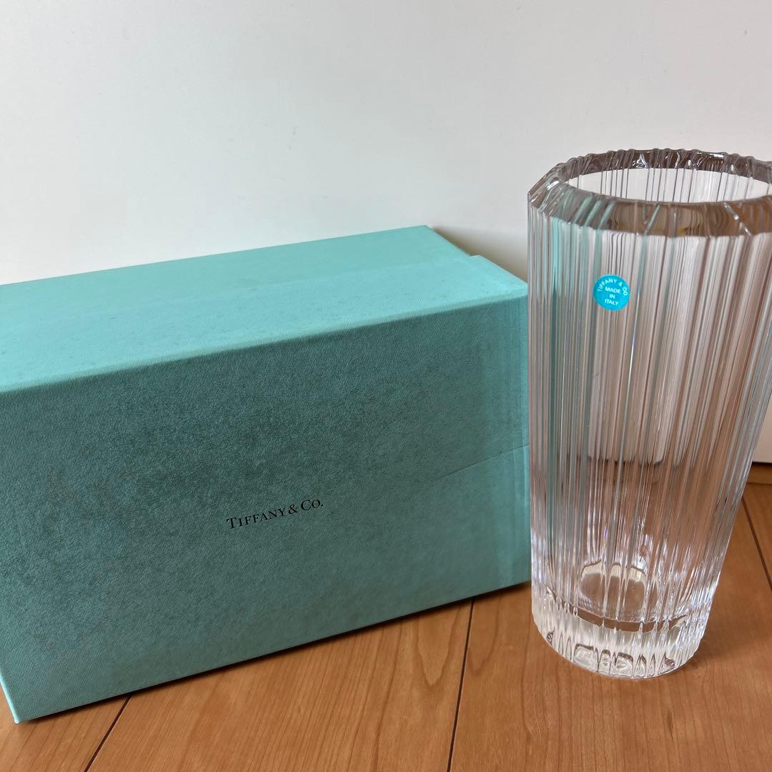 Tiffany & Co. クリスタル花瓶 リブデザイン クリスタル Vases | Tiffany & Co.