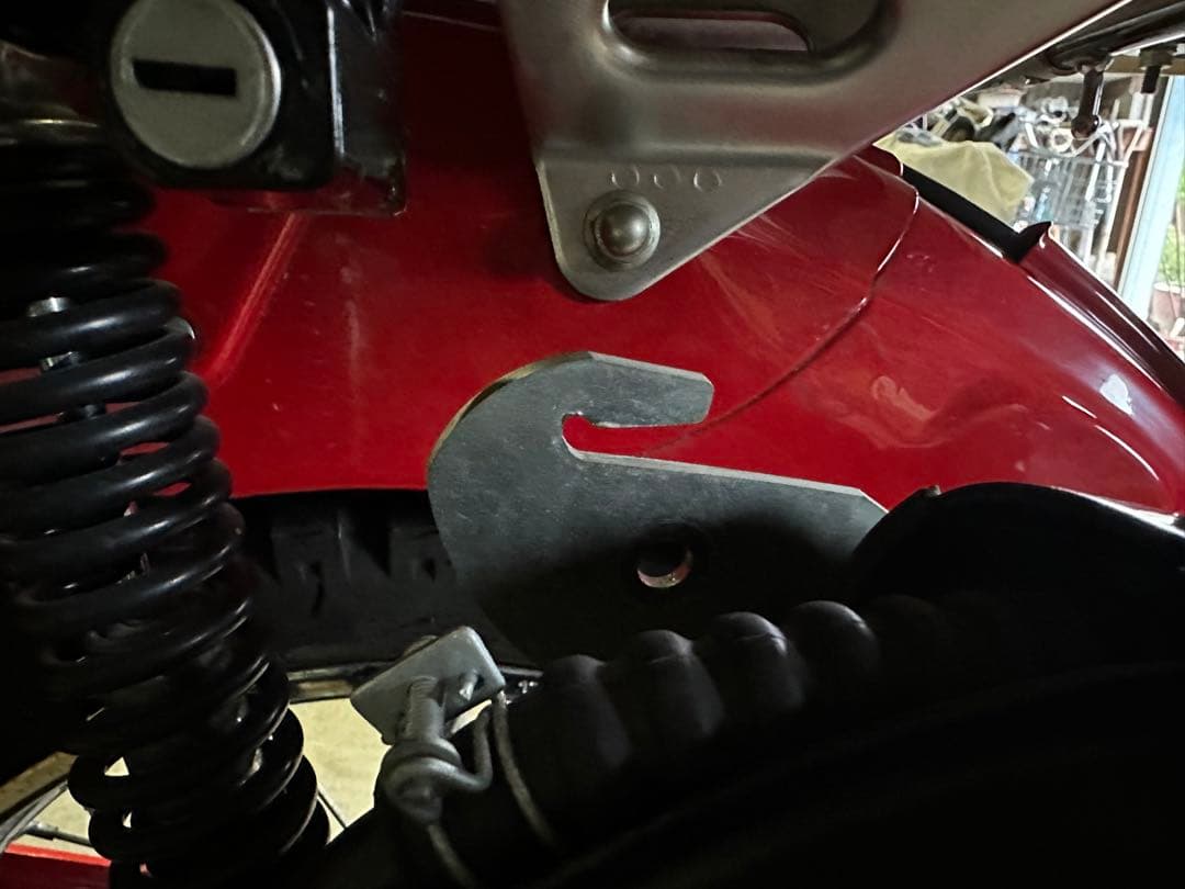 CT110 ハンターカブ サブタンク 取付金具付き - メルカリ