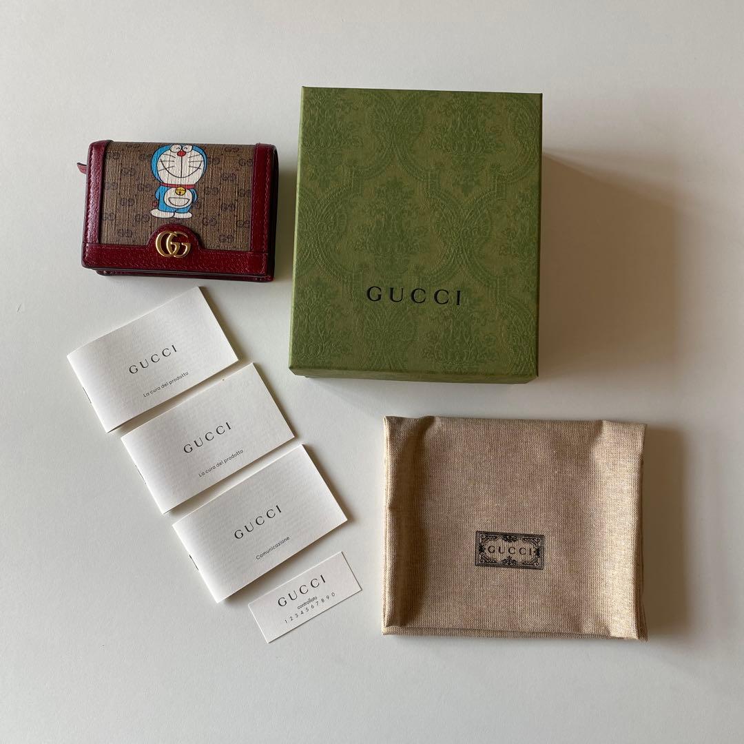 GUCCIドラえもんのミニウォレット コンパクトウォレット GUCCI/グッチ】 ドラえもん コンパクトウォレット 二つ折り財布/ミニGG