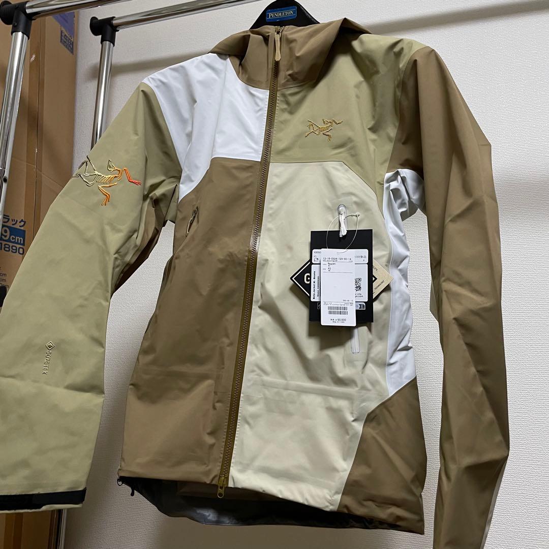 ARC'TERYX × BEAMS【Beta Jacket Nagomi】XS - メルカリ