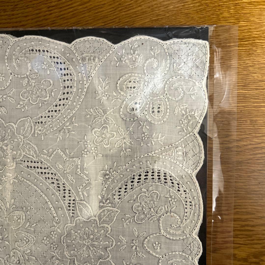 汕頭（スワトウ）刺繍ハンカチ 約30×30㎝ - メルカリ