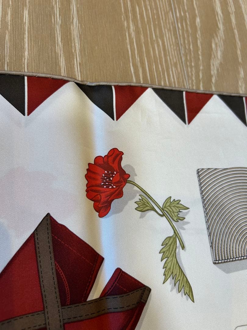 【美品】エルメス　カレ 90 《手袋の時計》