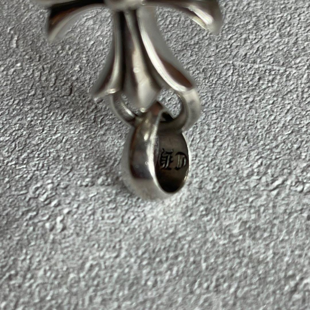 クロムハーツ CHクロスペンダントスモール with ベイル - メルカリ