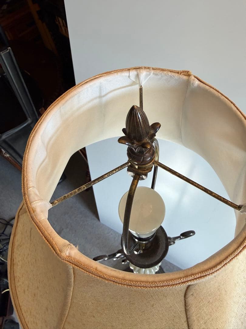 イタリア製 クラシック フロアスタンドランプ 鋳物調×ガラス装飾 151.5cm