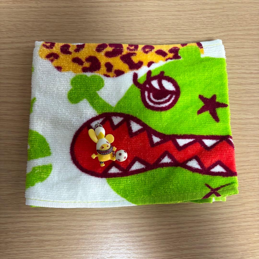 Little Glee Monster ラウンドワン タオル キーホルダー - メルカリ