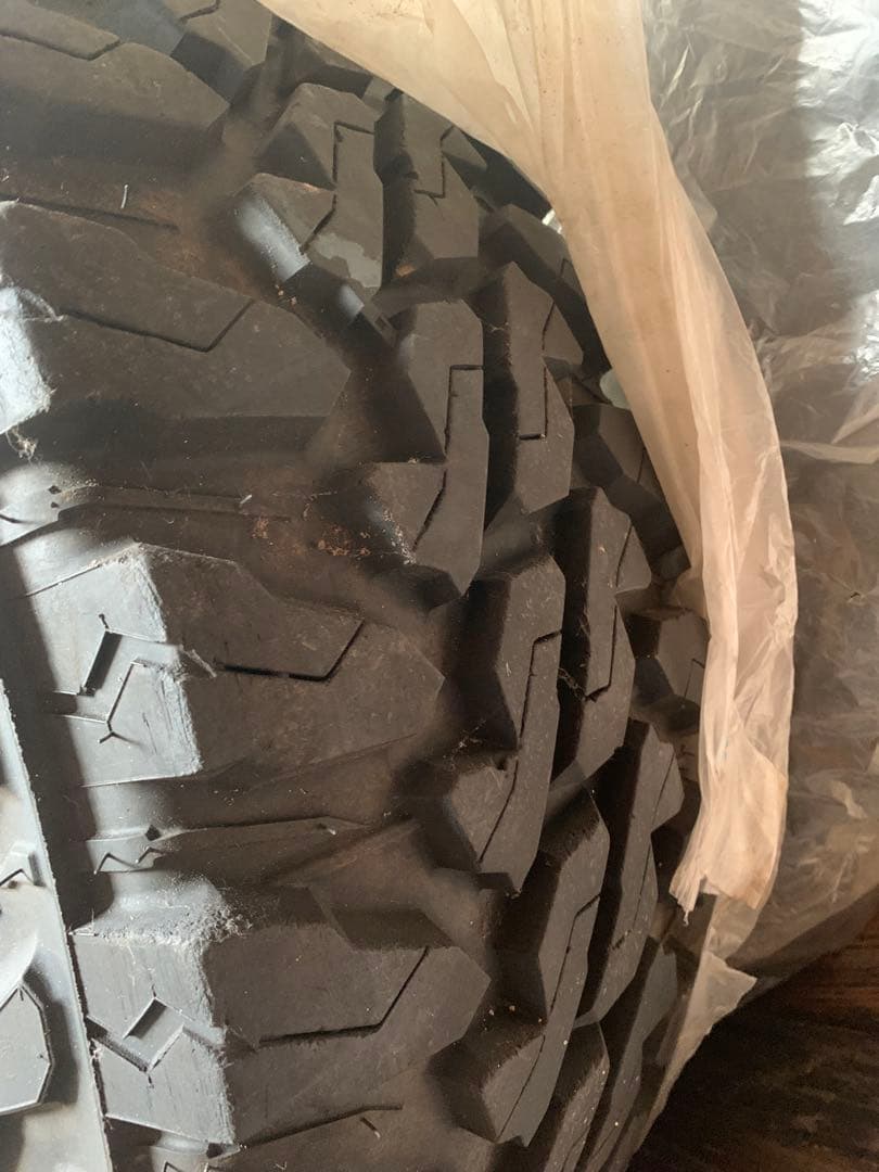 YOKOHAMA GEOLANDAR M/T 285/70R17 4本着払い必須 - メルカリ