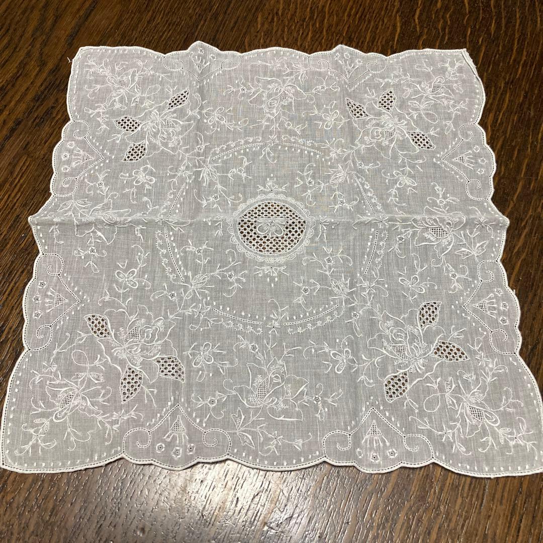 スワトウ 汕頭市 ヴィンテージ手刺繍ハンカチ - メルカリ