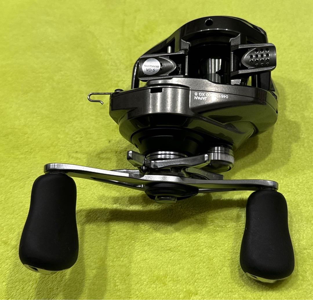 シマノ 23 メタニウム 100 XG 右ハンドル L108814297 - リール本当に 安い