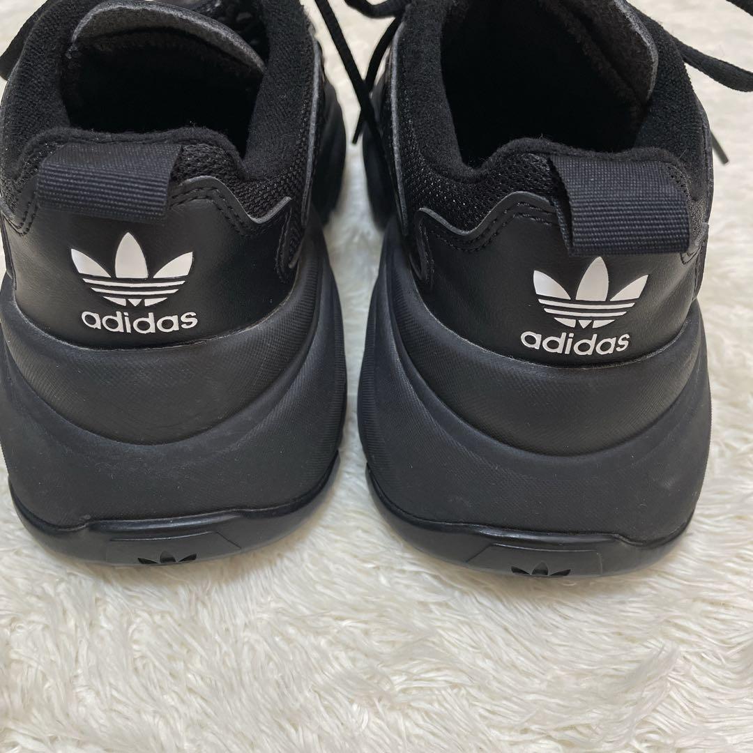 adidas アディダス OZGAIA 厚底スニーカー ブラック 22.5㎝