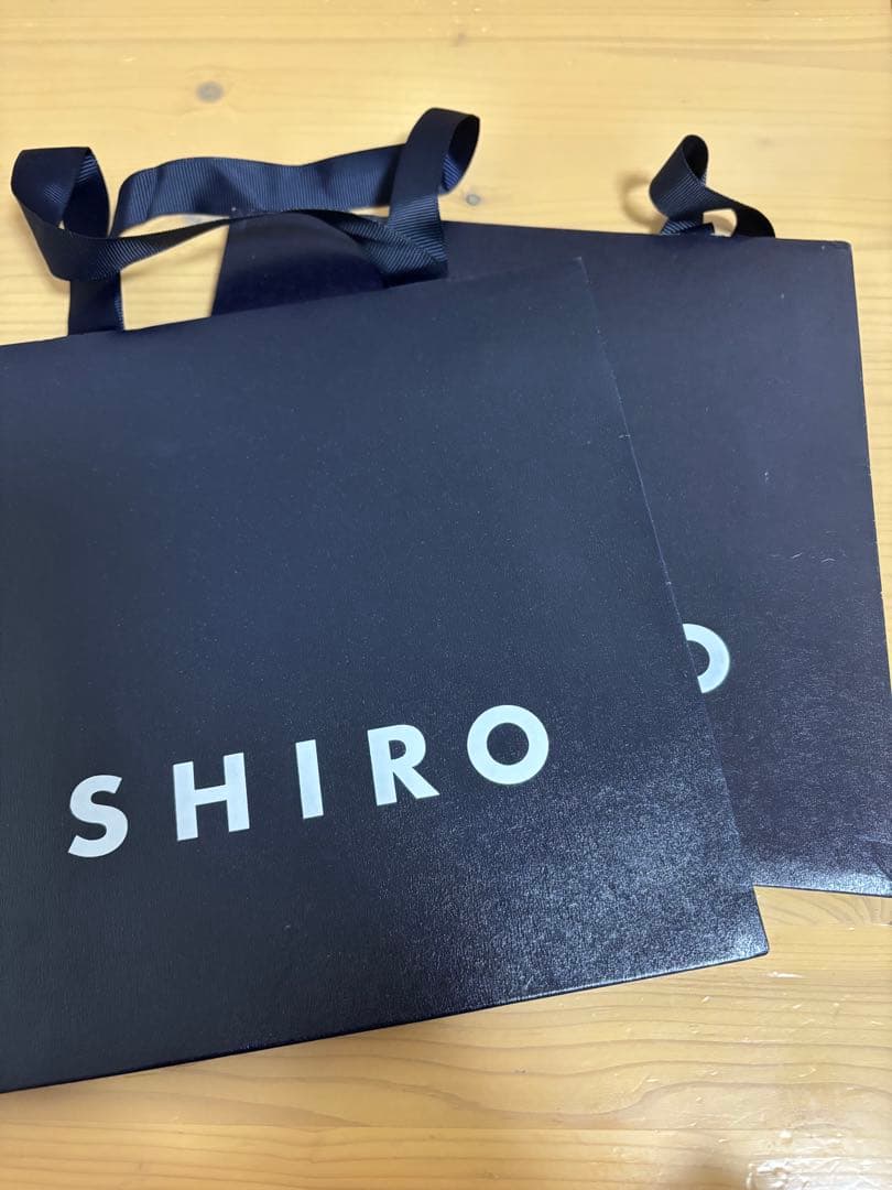 SHIRO ショッパー ネイビー 2枚 - メルカリ