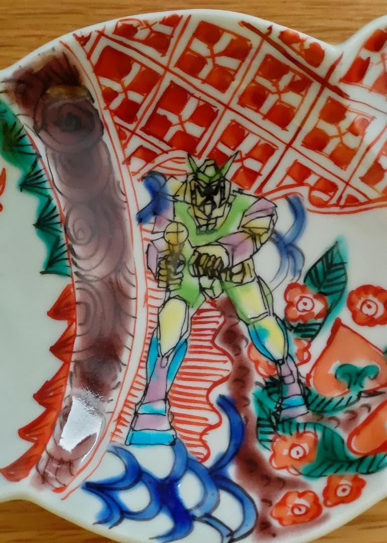 田辺京子さん 魚型小皿