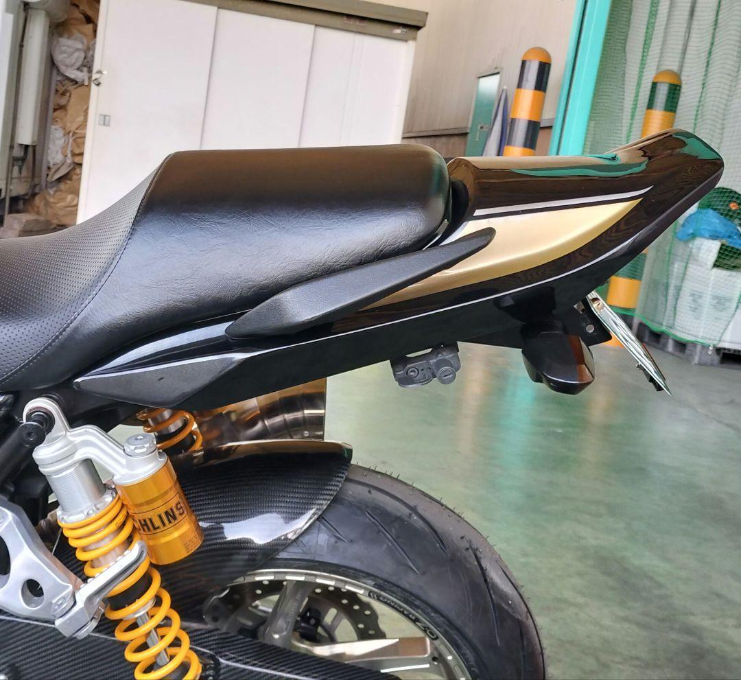 早いもの勝ち！zrx1200ダエグ VERTIAヴェルティア ロングテールカウル