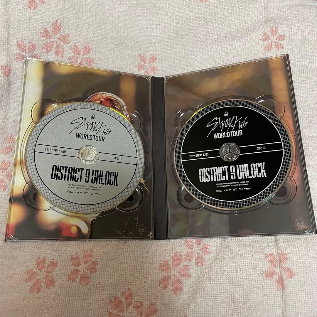 stray kids district 9 unlock Blu-ray - メルカリ