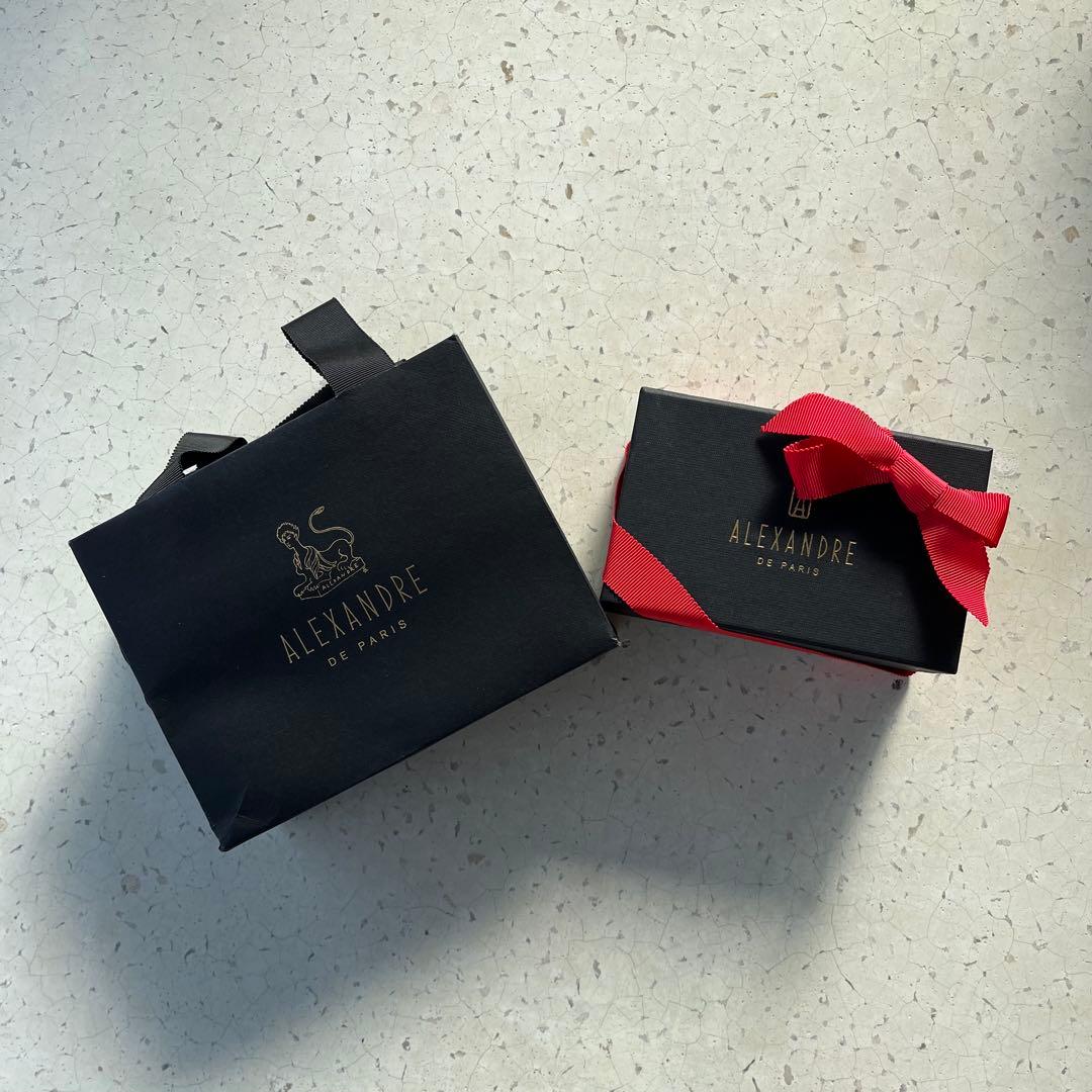 ALEXANDRE ブラックヘアクバレッタ ギフトボックス付き 新品未使用