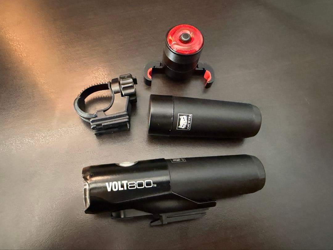 VOLT800 +スペアバッテリー　他 VOLT800 +スペアバッテリー 他 JQ859 キャットアイ CATEYE ボルト