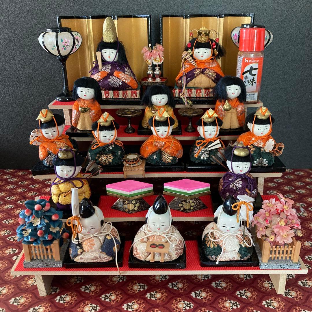 雛人形　ソラ　アンティーク　小さな豆雛木目込み十五人揃え 雛人形 ソラ様専用 アンティーク 小さな豆雛木目込み十五人揃え - メルカリ