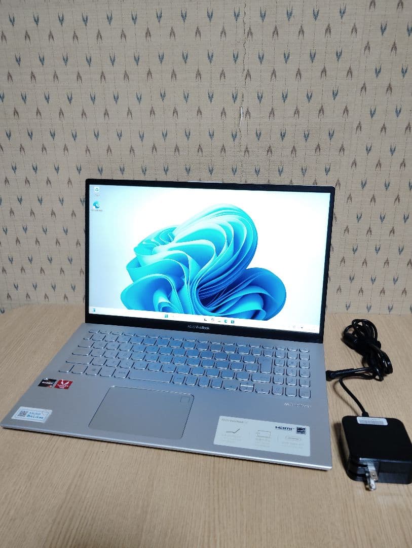 Windowsノート本体 ASUS VivoBook X512DA Ryzen 7 8GB 512GB ASUS VivoBook 15 X512DA コスパは優秀だが気になる点も・・