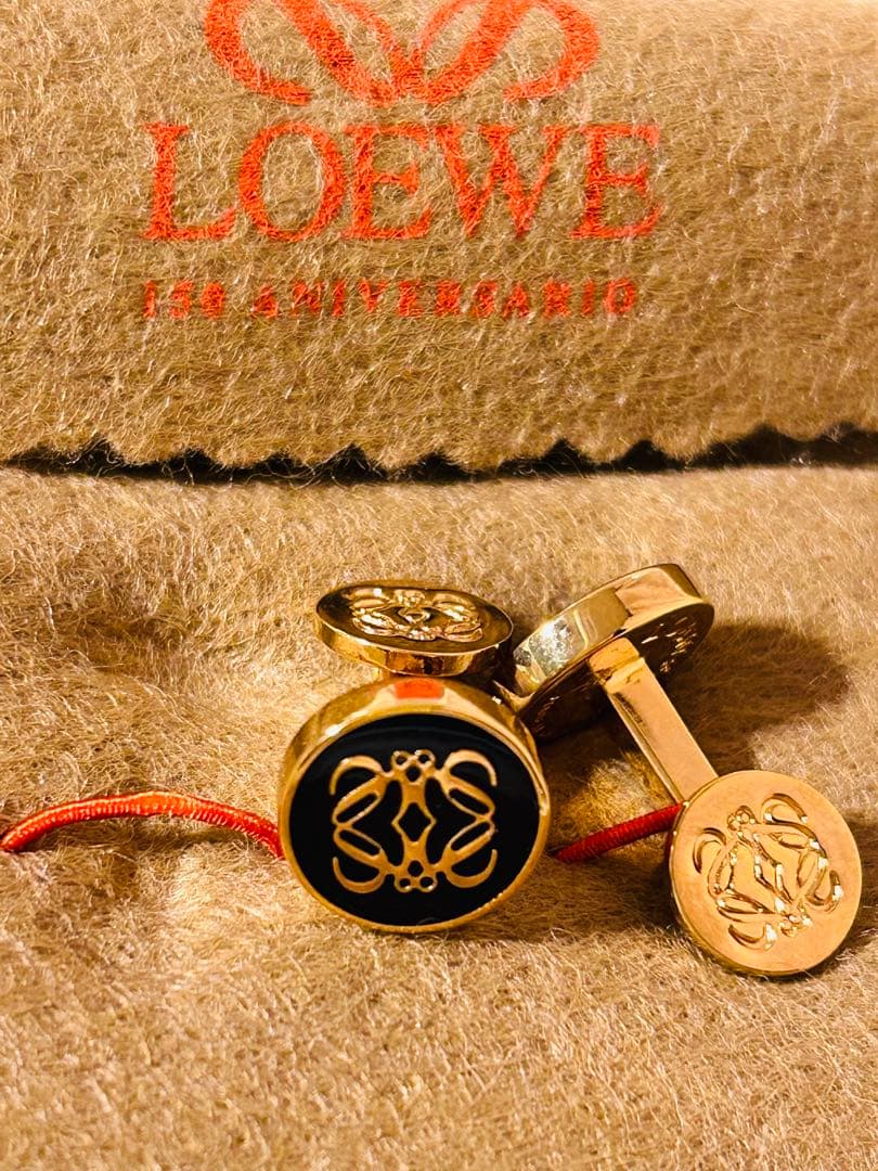 ロエベ LOEWE カフス アナグラム ロゴ ヴィンテージ カフリンクス 新品