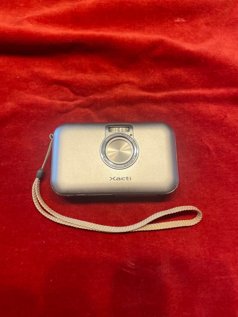 希少 美品 動作品 SANYO Xacti DSC-E6 デジタルカメラ - メルカリ