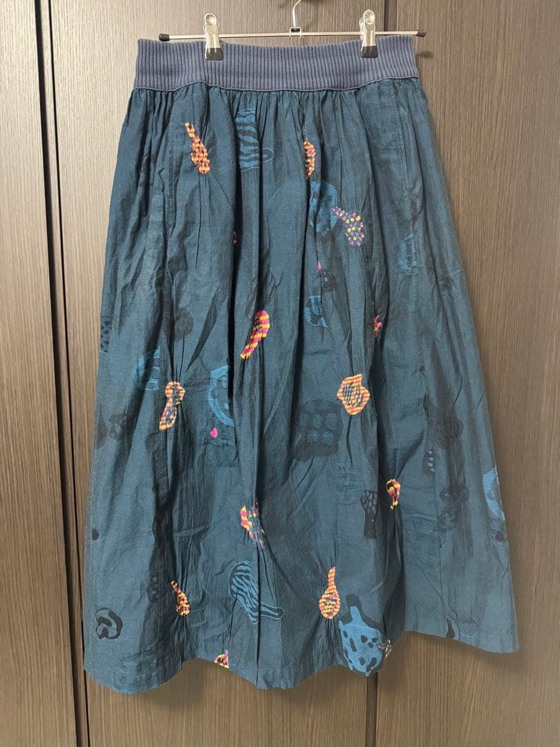 【N様】M.&KYOKO 刺繍入り フレアスカート 紺 ネイビー ゴムウエスト スウィングル SWINGLE サイドビットスカラップウエストフレアスカート