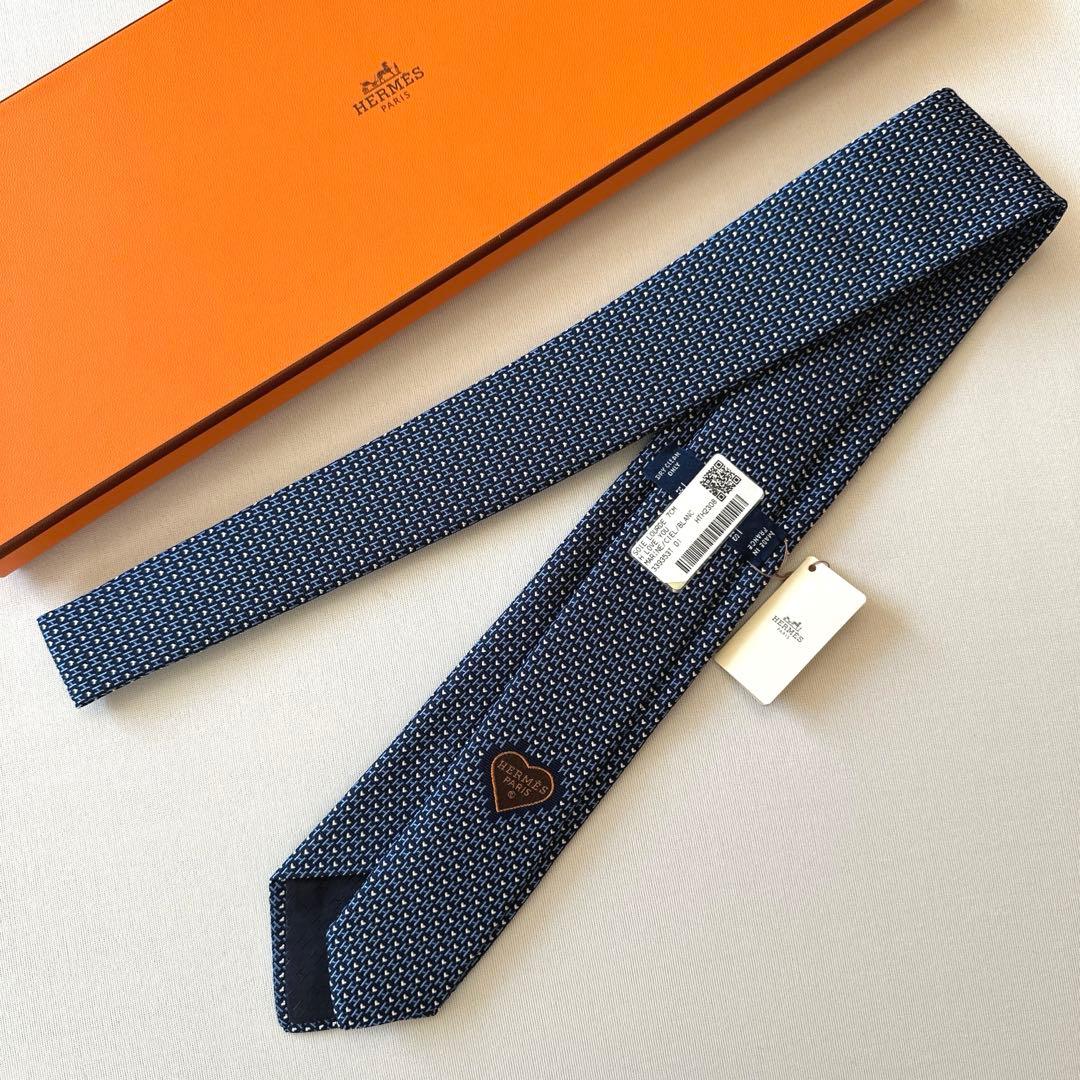 専用出品です。　 エルメス ネクタイ 《H・ラヴ・ユー》新品 未使用