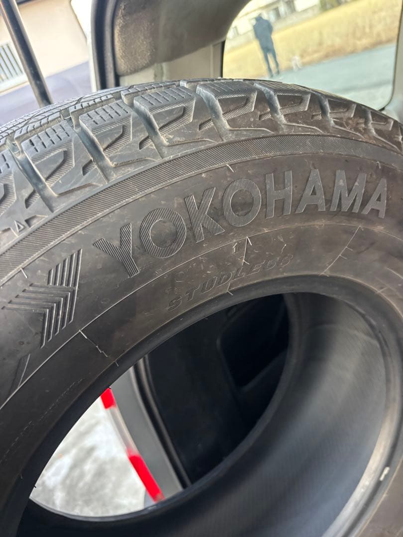 スタッドレスタイヤ　265/65/R17 バリ山