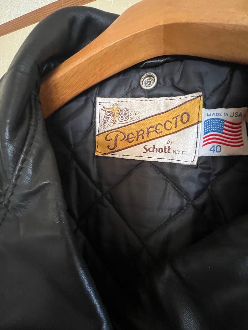 10168】Schott Perfecto 70 ブラックレザー サイズ40 - メルカリ
