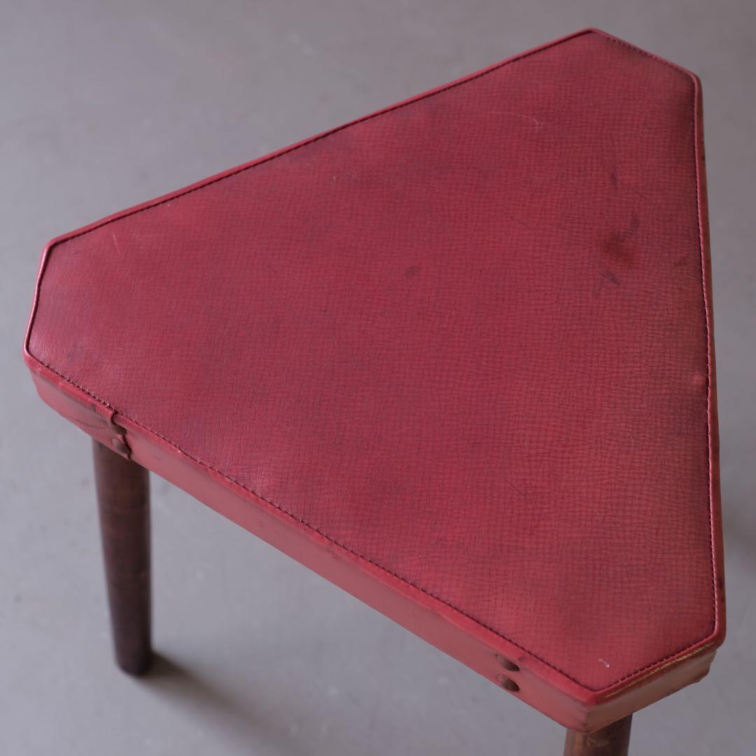 ビニールレザー 3本脚のスツール 昭和レトロ 椅子 チェア 三脚