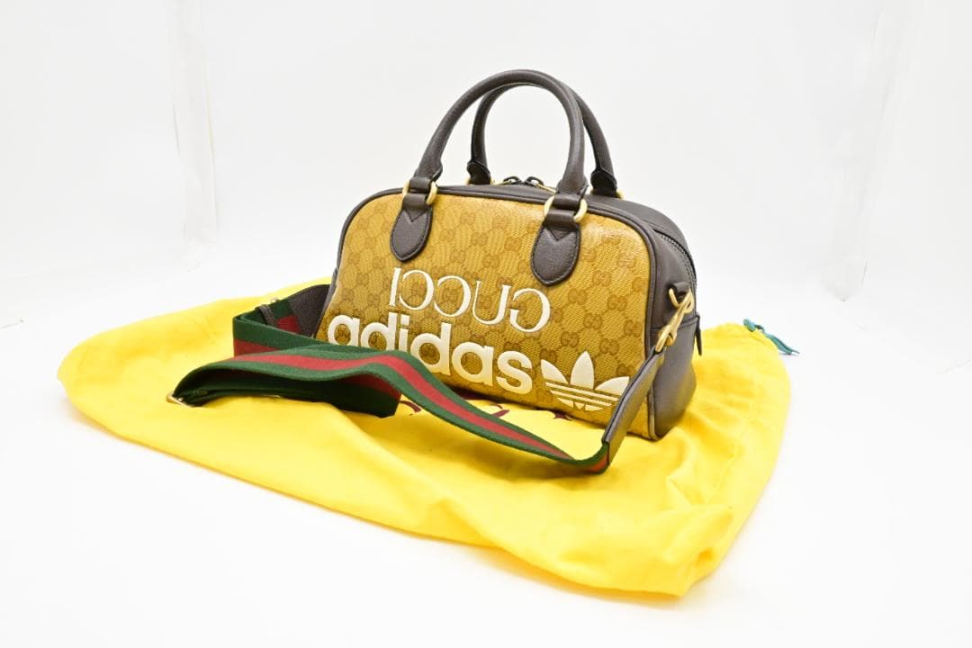 グッチ×アディダスコラボボストンバッグGGクリスタル