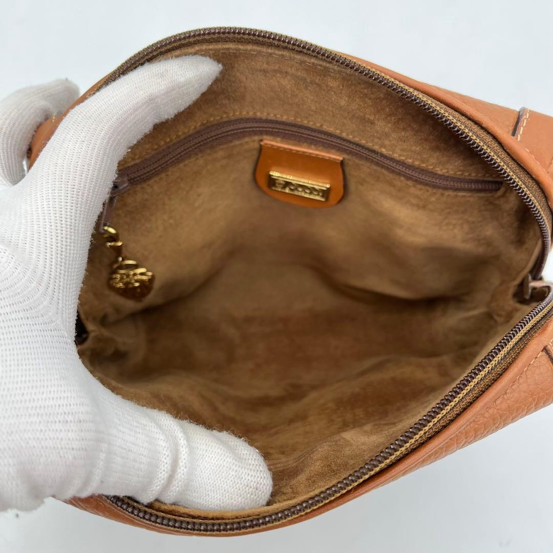 美品】GUCCI ショルダーバッグ 斜めがけ インターロッキング レザー