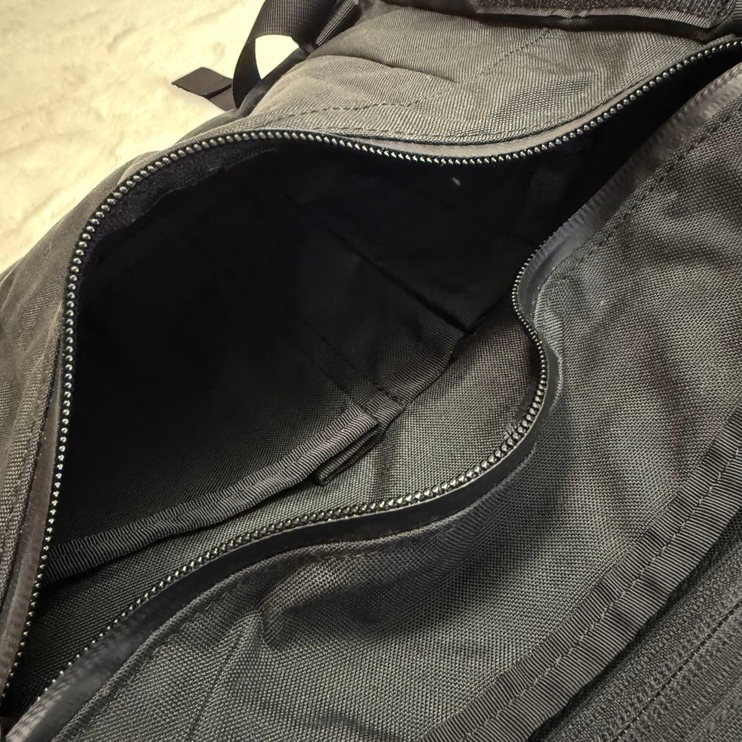 美品】ミステリーランチ アウトサイダー メッセンジャーバッグ 黒 2way