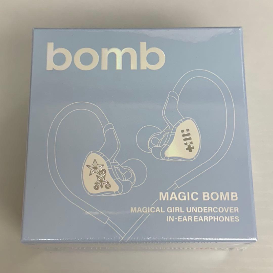 Merch Ver.) ILLIT [BOMB] アルバム イヤモニイヤホン - メルカリ