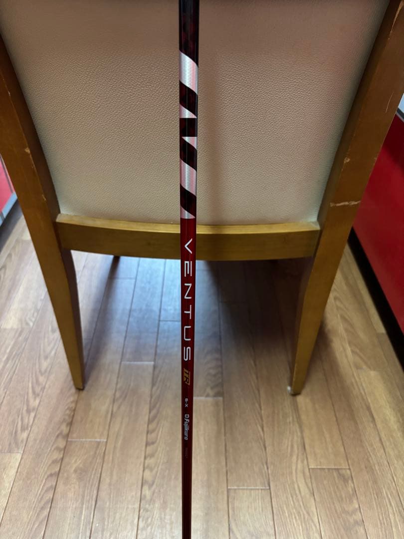 【極美品】ベンタス TR レッド 6X テーラーメイドスリーブ付 ベロコア テーラーメイドスリーブ】ベンタスTR レッド 6S ベロコア ドライバー用