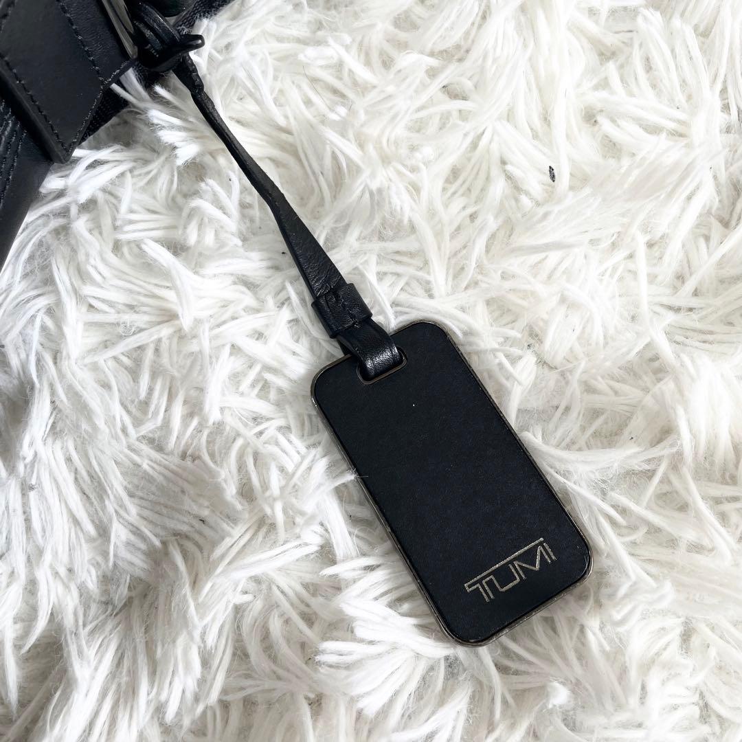 極美品 TUMI トゥミ ショルダーバッグ レザー エンボス 型押し