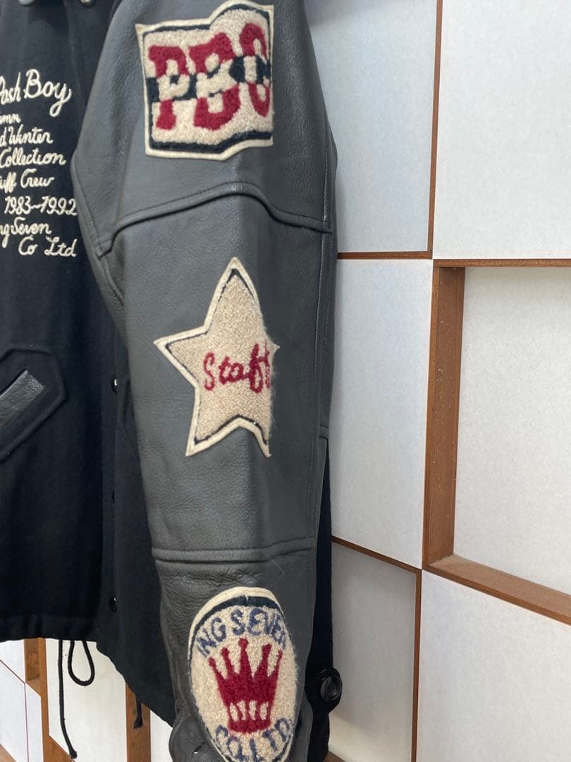 美品 POSH BOY ポッシュボーイ スタジャン80s バックロゴ 袖革 - メルカリ