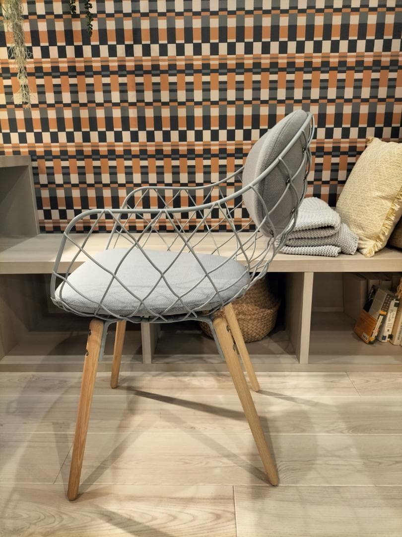 H様専用】チェア1脚◇ピーニャアームチェア 展示品 (JTH06) - メルカリ