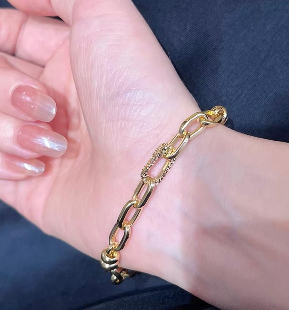 K18YG WG クラスプ スナップ開口 バチカン チャーム コマ 18K - メルカリ