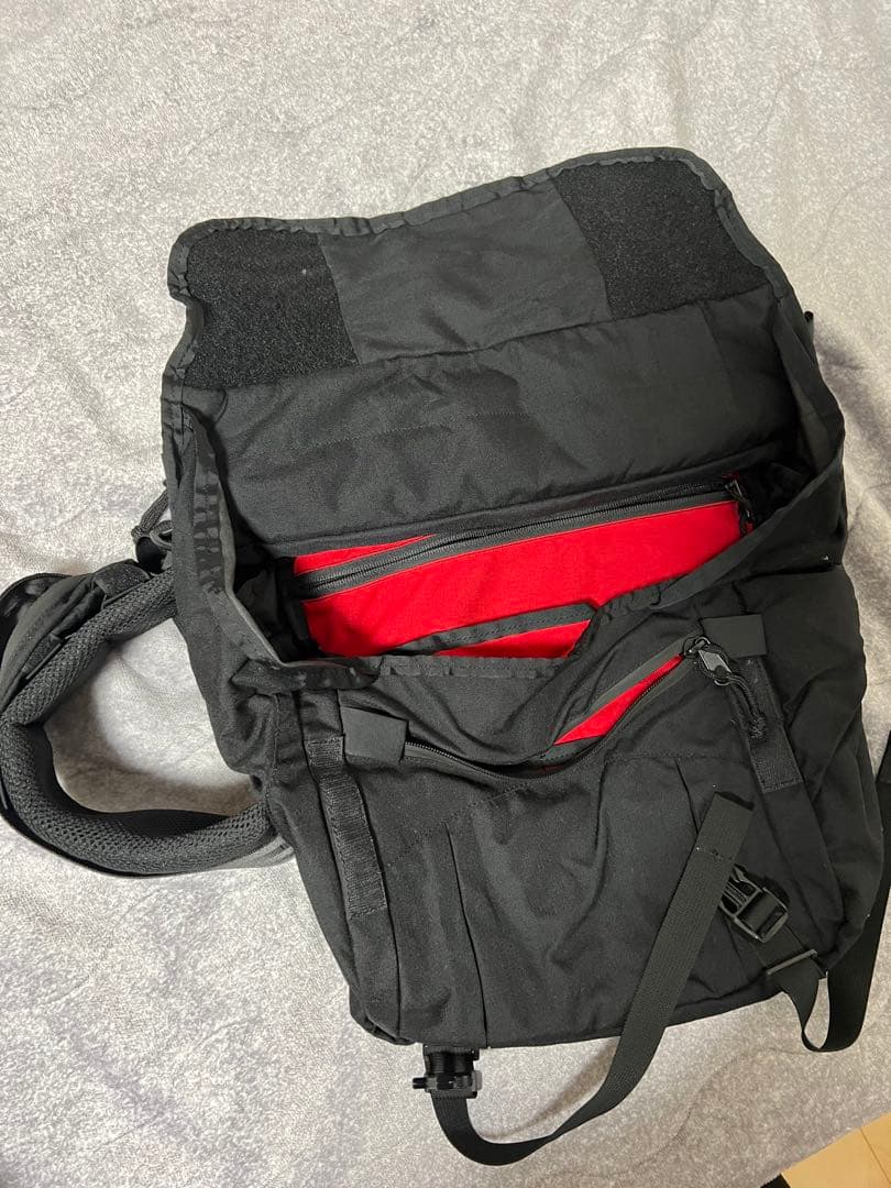 廃盤品 美品 MYSTERY RUNCH インベーダー 希少