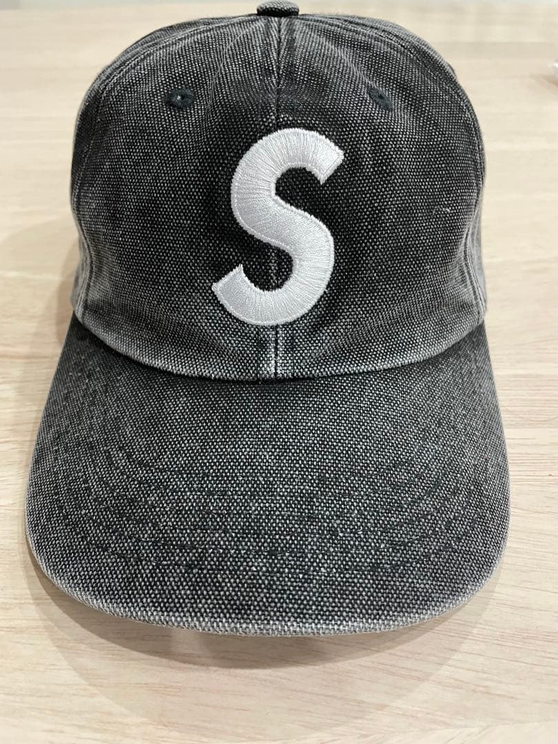 U*様 Supreme デニムキャップ ブラック/グレー Supreme（シュプリーム） デニム キャンプ キャップ Punched Denim