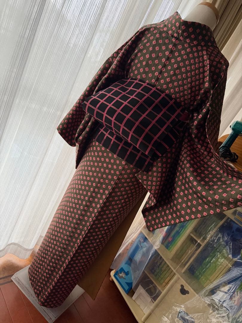 よし様専用 正絹 小紋 着物 チョコブラウン×ピンク 総絞り 単品 - メルカリ